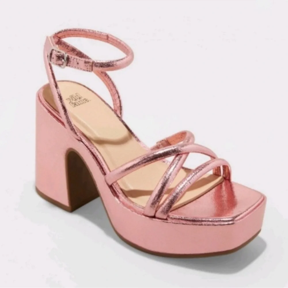 WILD FABLE Astro Metallic Pink Strappy Platform Sandals size 6.5